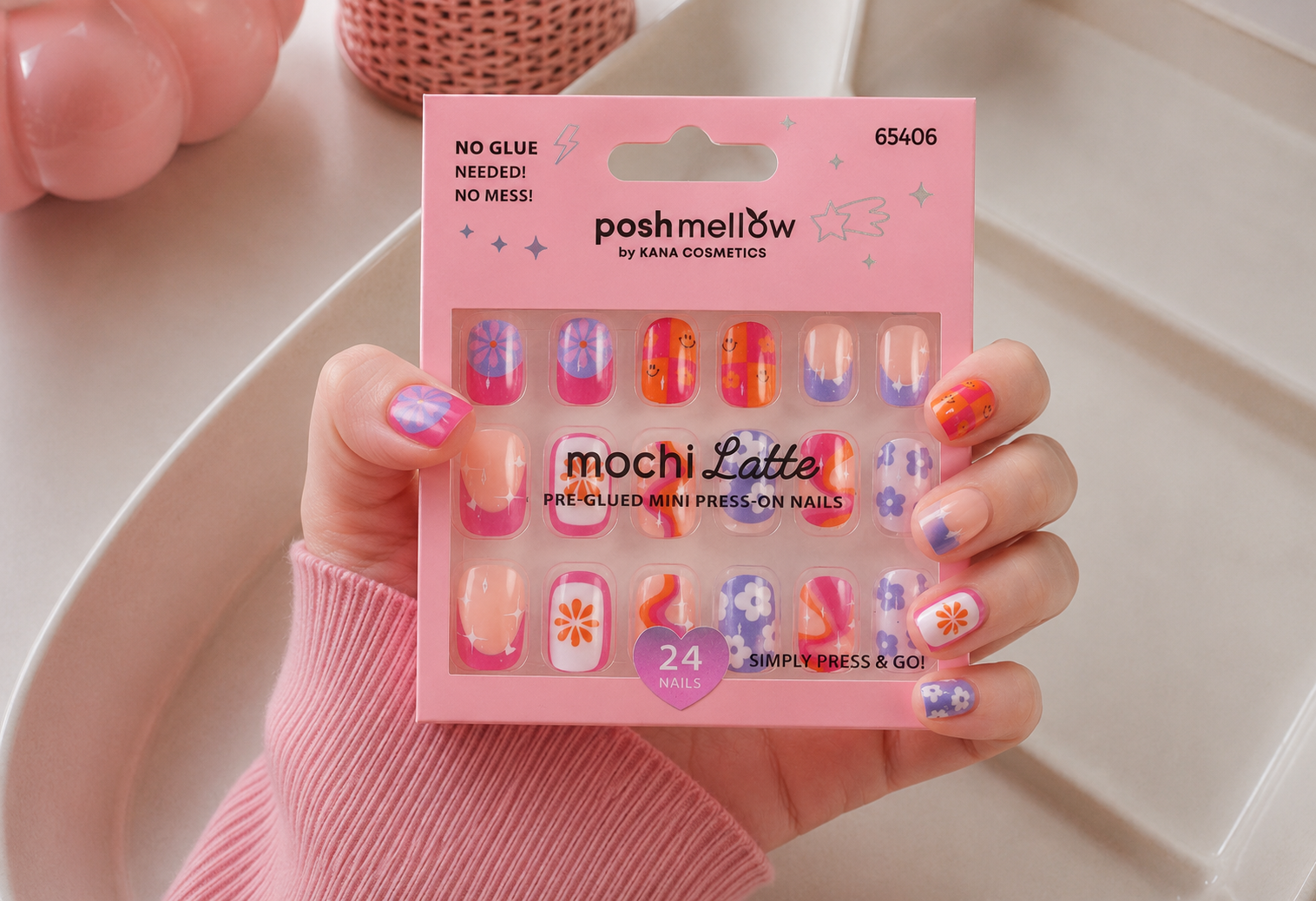 Mochi Latte Mini Pre-Glued Nails: Smiles and Vibes 65406