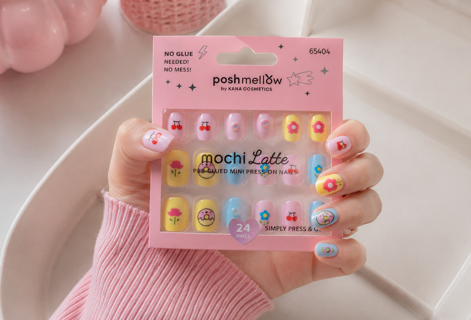 Mochi Latte Mini Pre-Glued Nails: Donuts and Flowers 65404