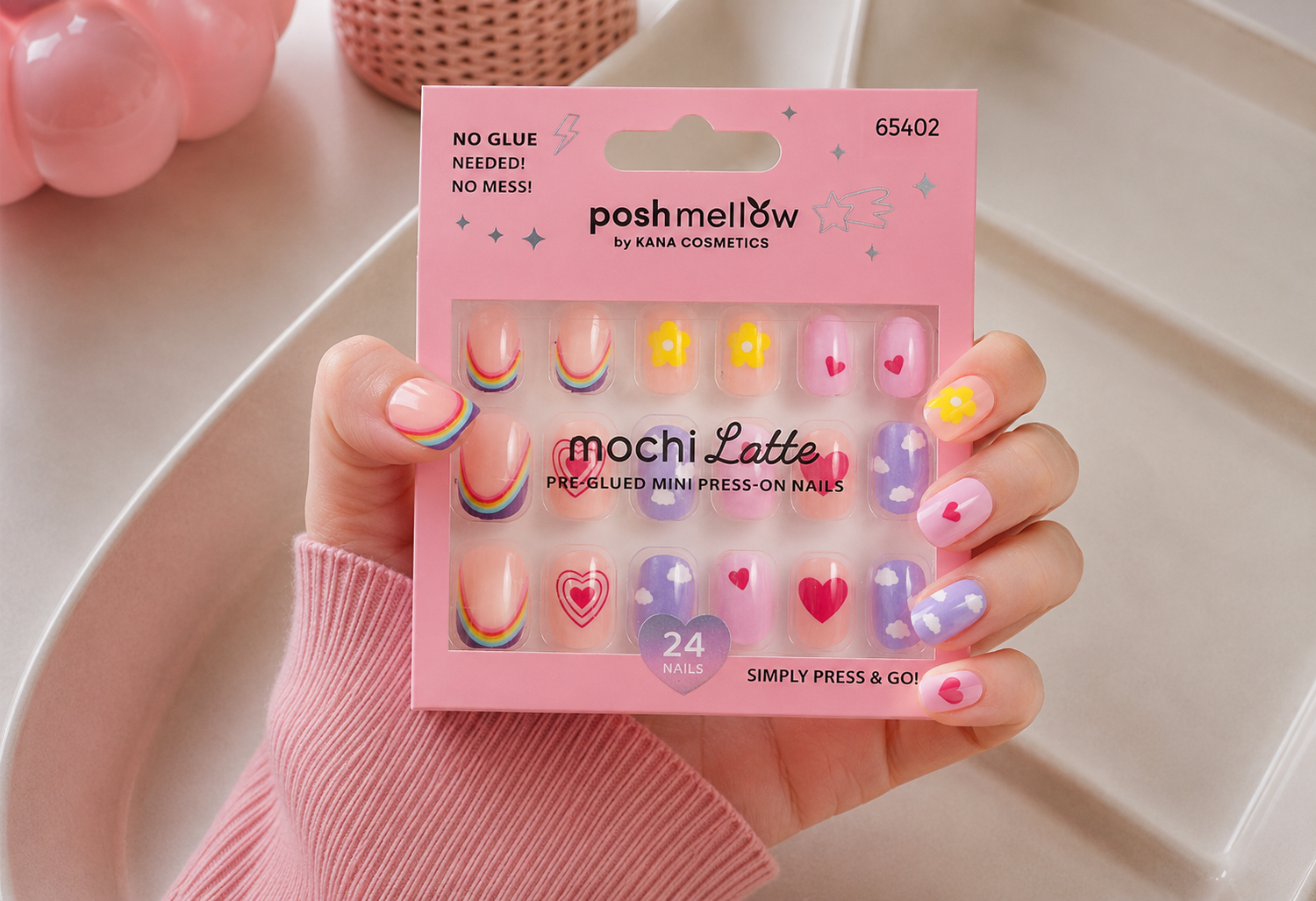 Mochi Latte Mini Pre-Glued Nails: Hearts and Flowers 65402