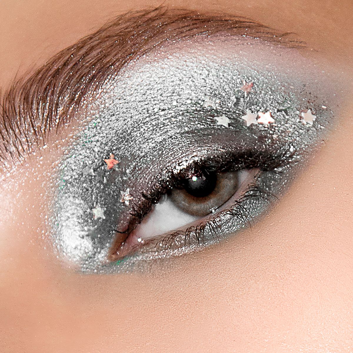 Metallic Eyeshadow: Silver Diva