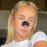 Poshmellow Influencer wearing Cleansing Nose Strips