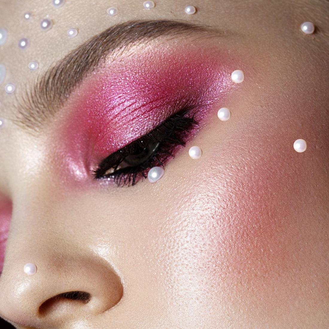 Gem It Up - Burlesque Pearls 65611